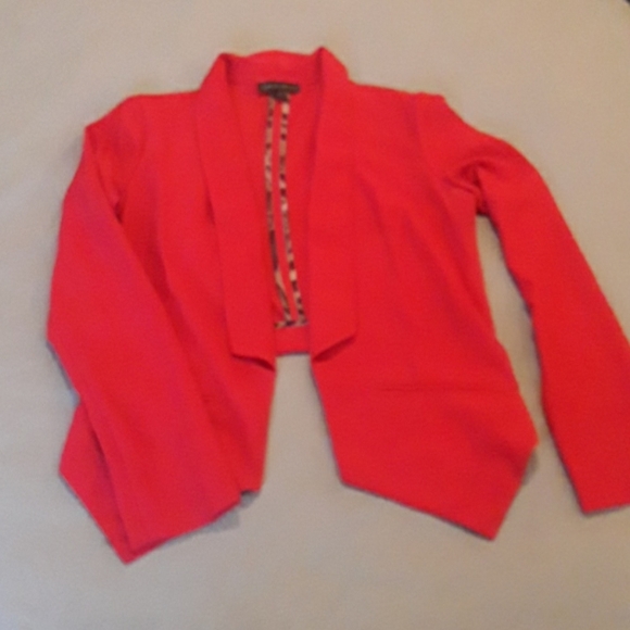 EUC red  un-lined Blazer - Picture 6 of 6